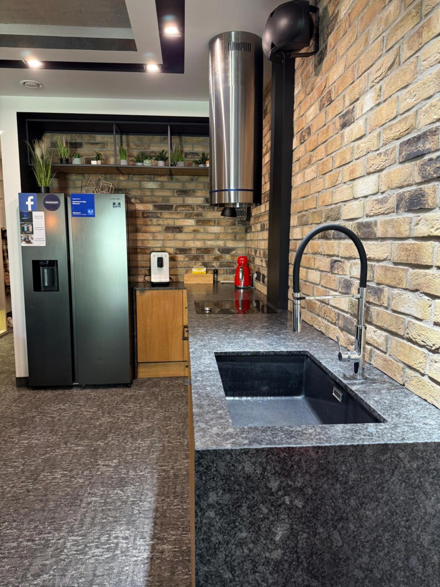 Apartament Aleja Wolnosci نوفة ساونج المظهر الخارجي الصورة